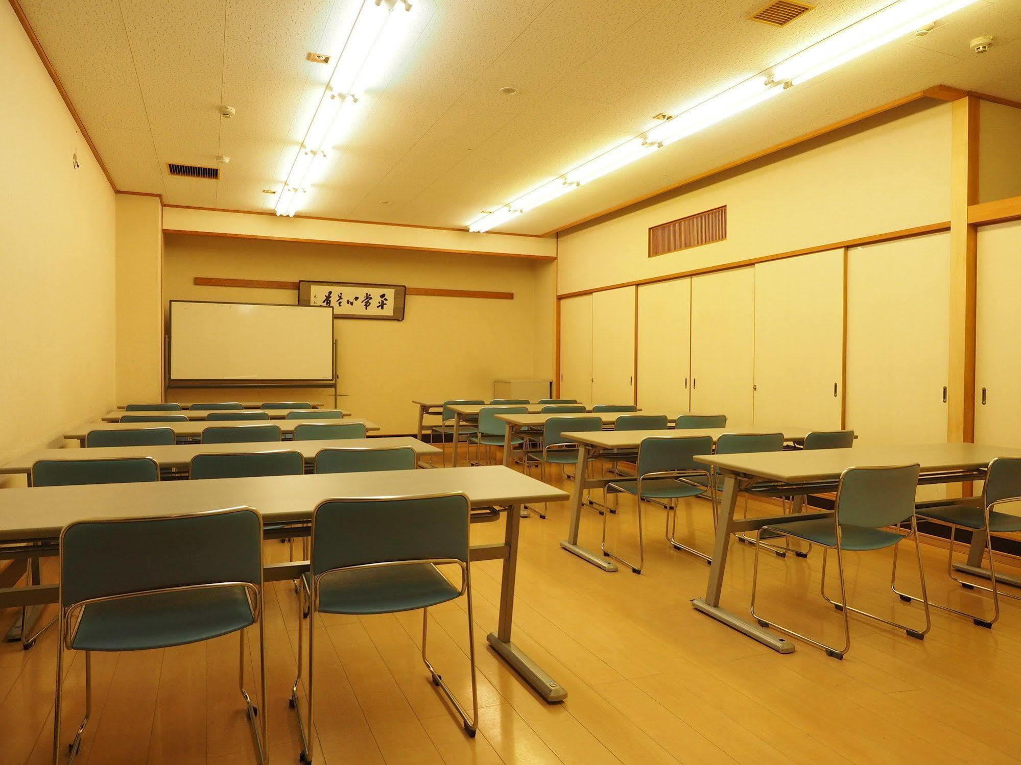 Osaka Nagai Municipal Youth Hostel Экстерьер фото